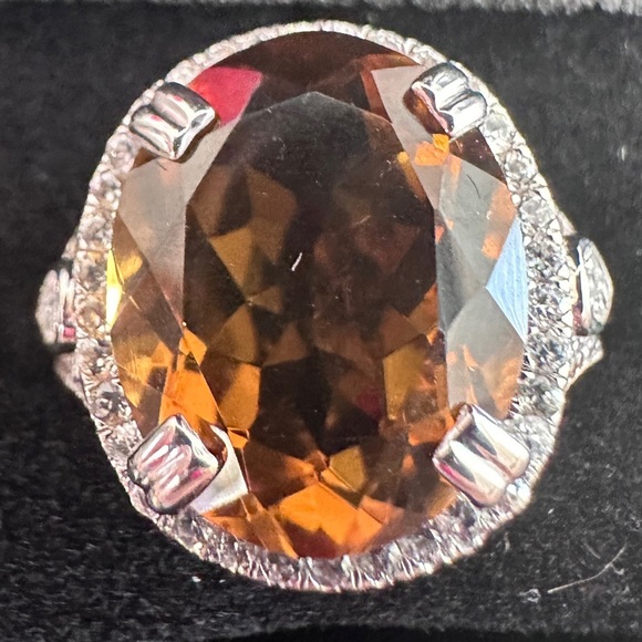 Citrine & CZ set in sterling silver fashion ring! - Picture 9 of 13